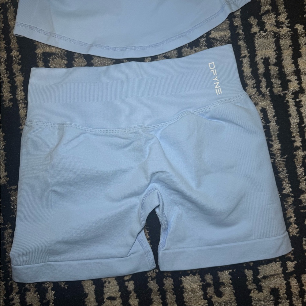 DFYNE Women's Light Blue Active Short Sleeve Top & High-Waist Shorts Set - Picture 2 of 6